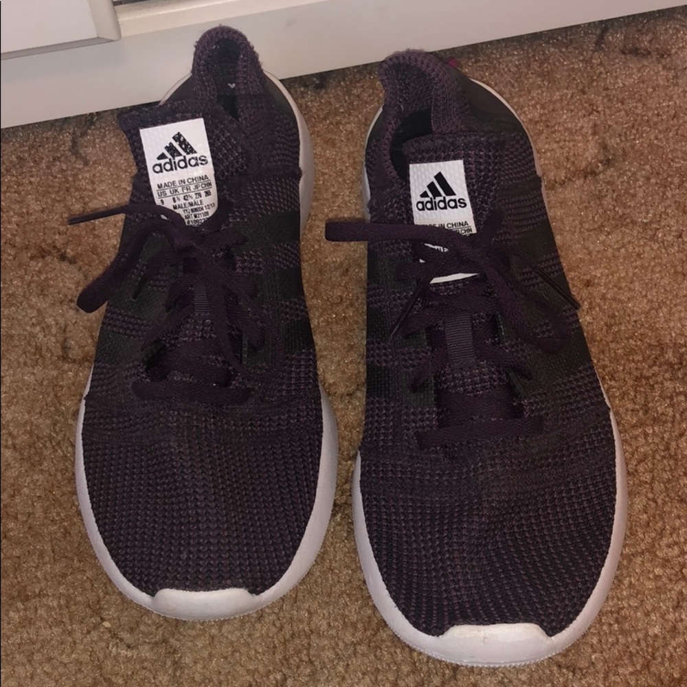 Adidas Tennis Shoe